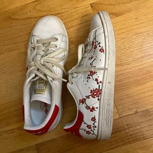 Adidas floral stan smiths